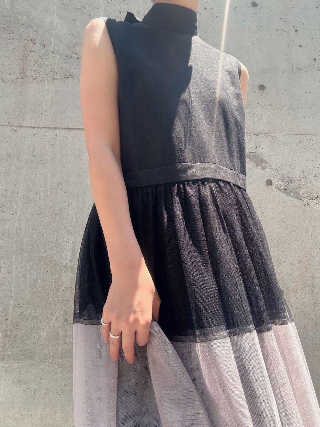 sleeveless bycolor tulle onepiece