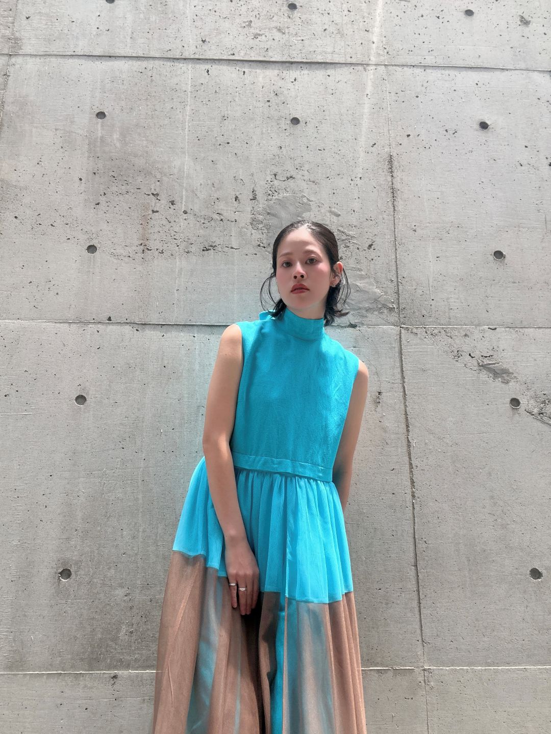 sleeveless bycolor tulle onepiece