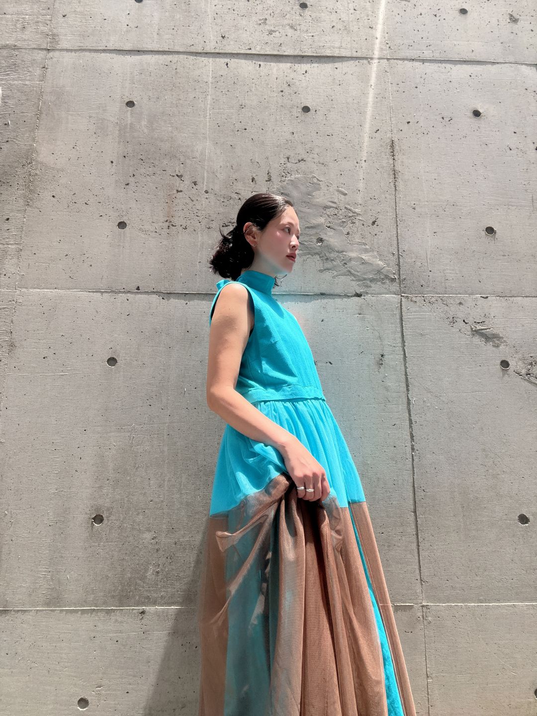sleeveless bycolor tulle onepiece
