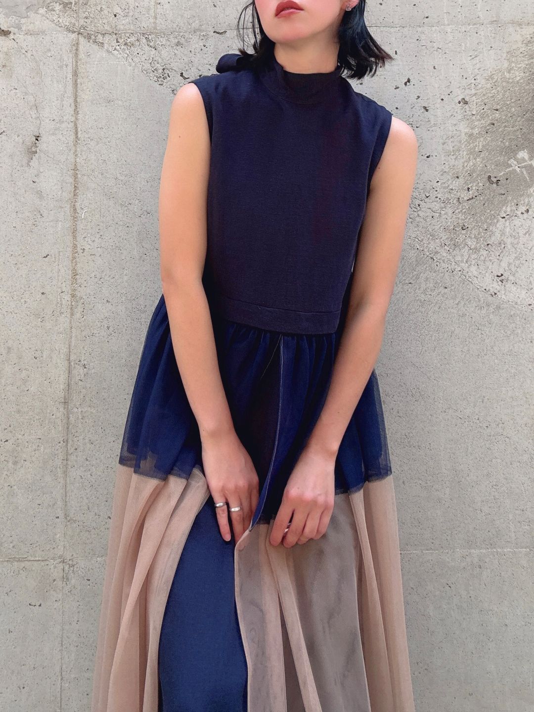 sleeveless bycolor tulle onepiece