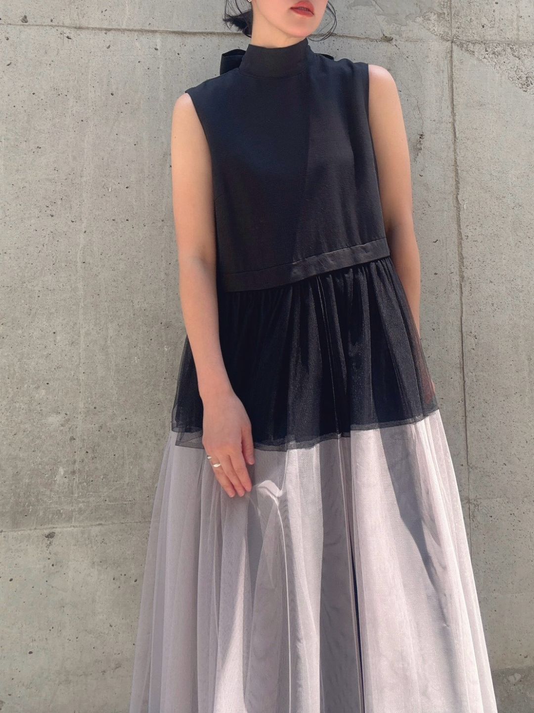 sleeveless bycolor tulle onepiece