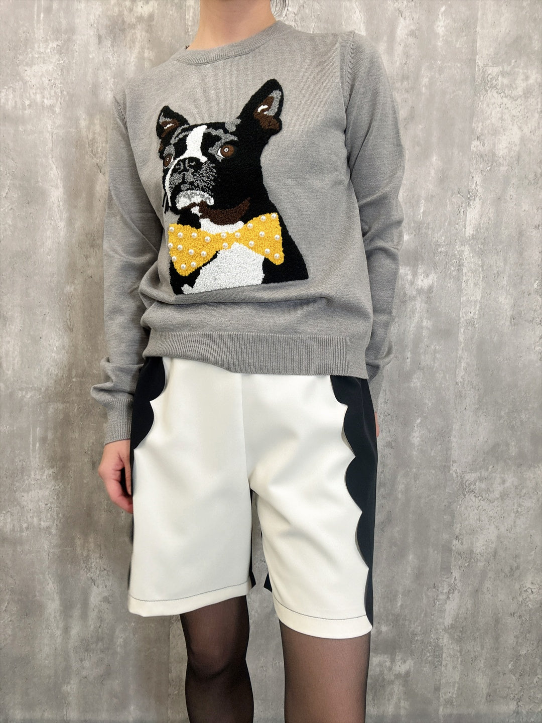 color scheme scalloped shorts