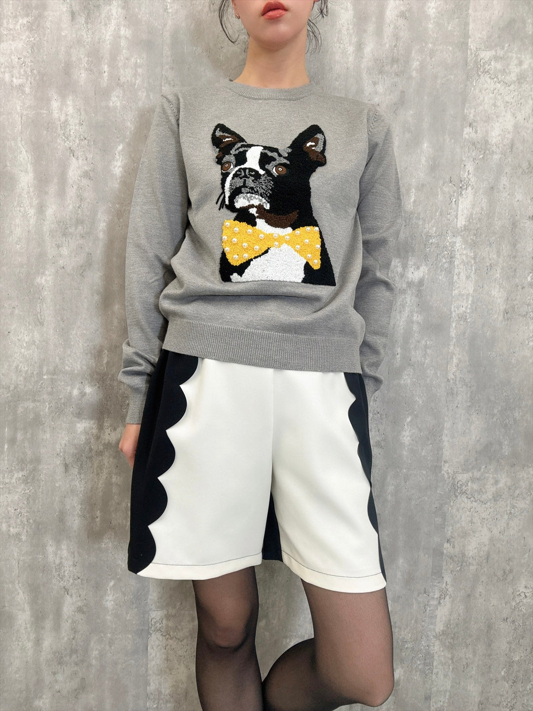 color scheme scalloped shorts