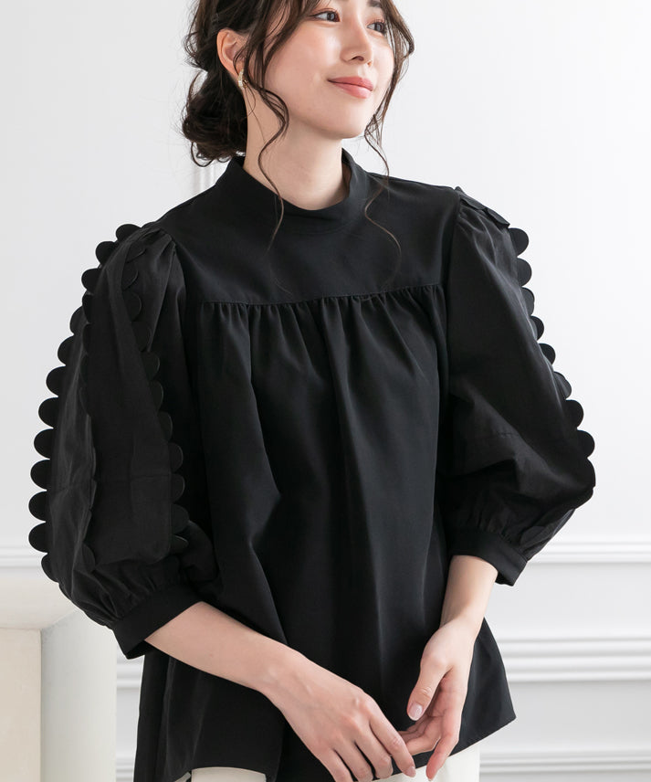 sleeve scalloped blouse