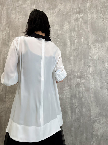 small collar blouse
