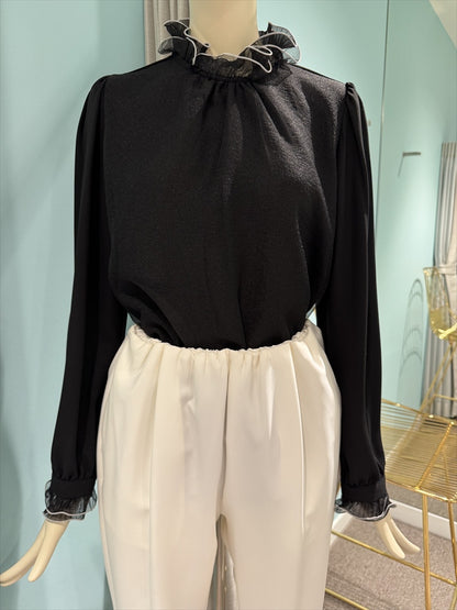 bicolor piping frills blouse