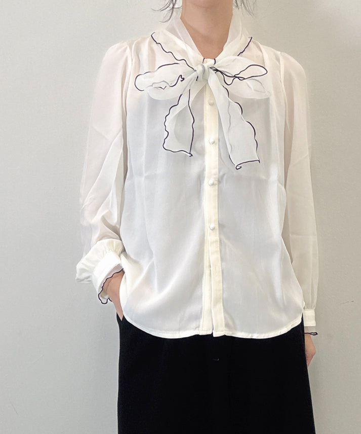 bicolor piping ribbon blouse