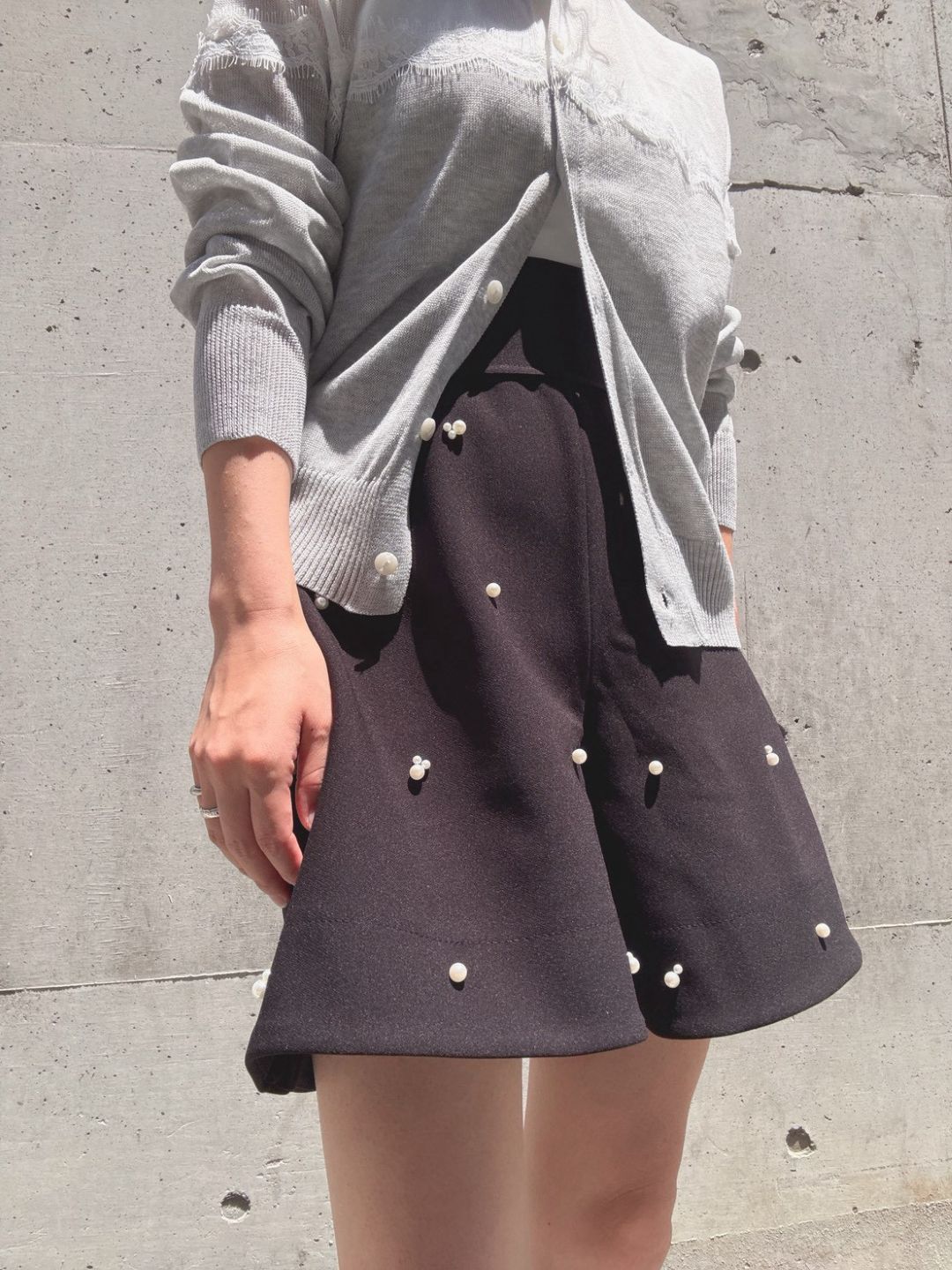 short pants with pearl