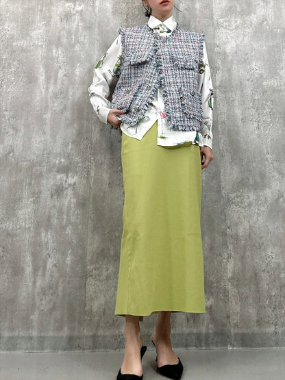 back slit skirt