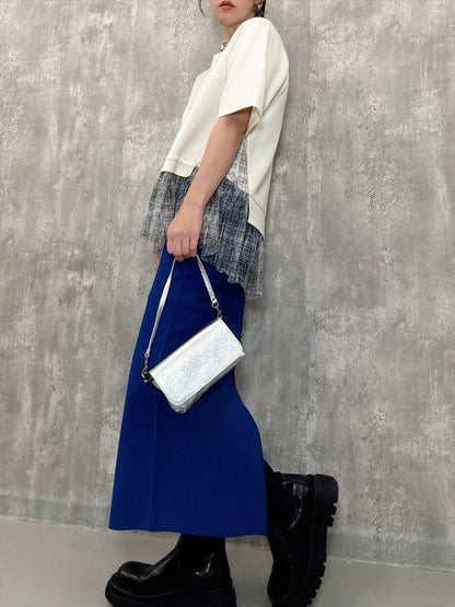 back slit skirt