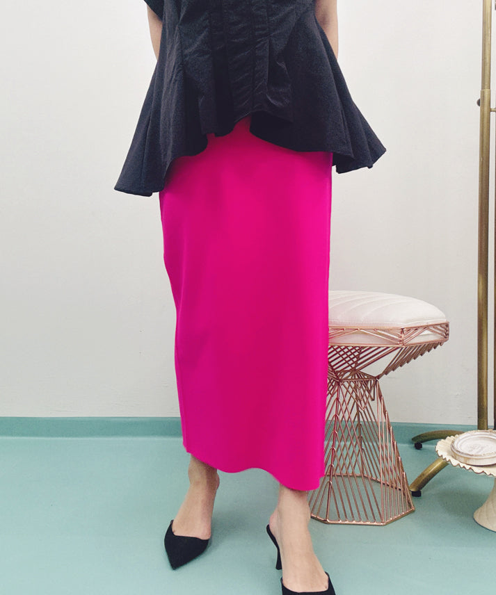 back slit skirt