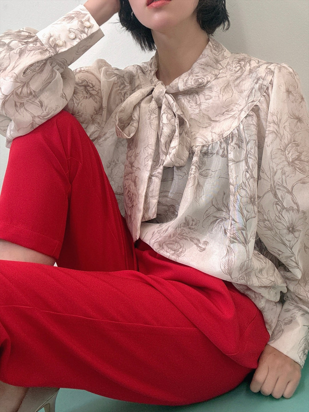 drawing patterned bow tie blouse
