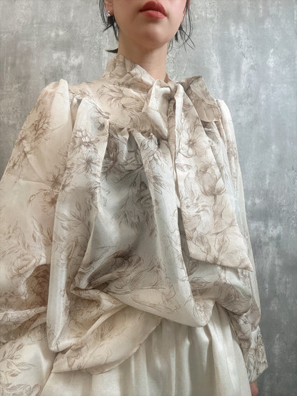 drawing patterned bow tie blouse