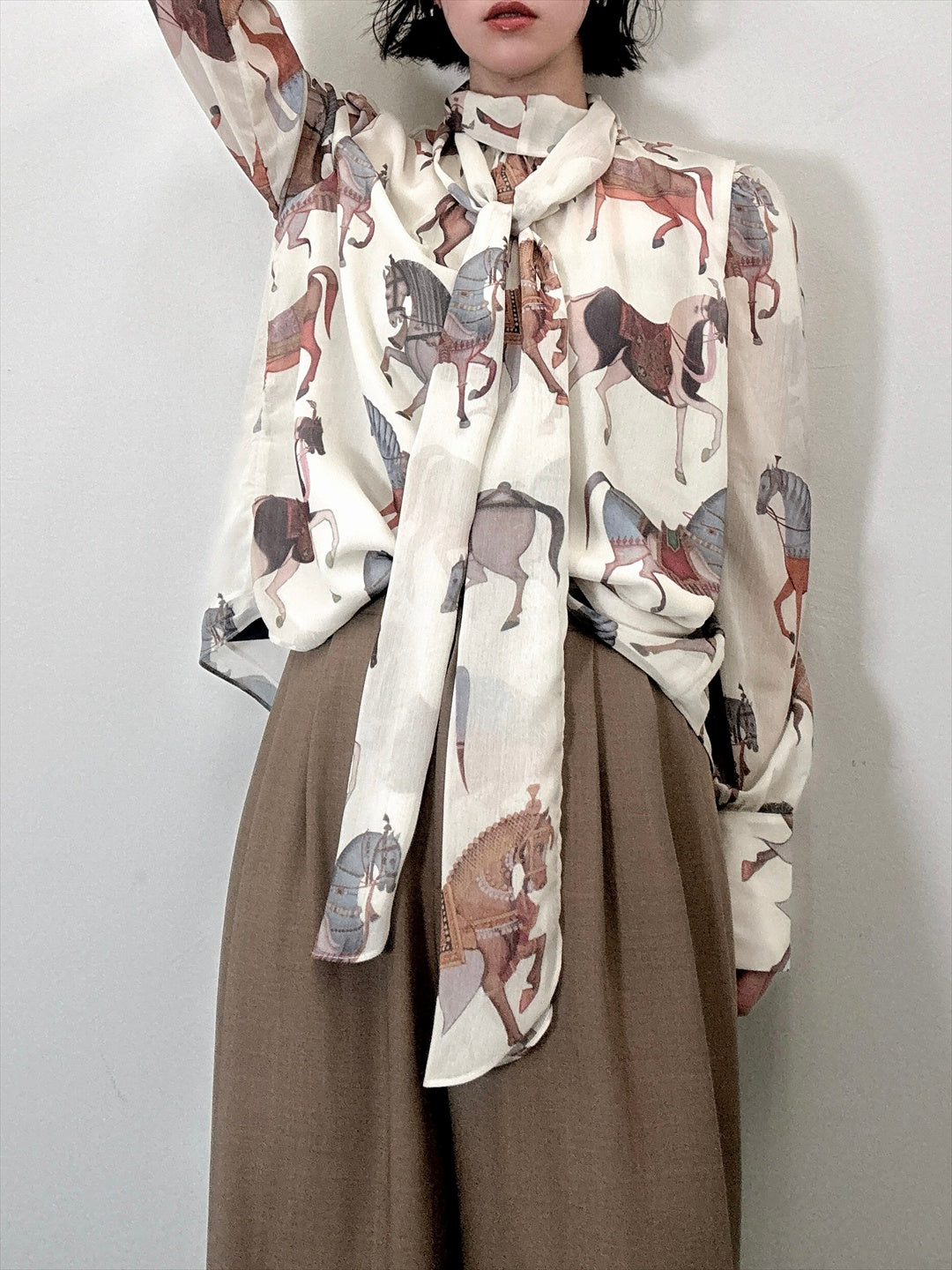 horse pattern bow tie blouse