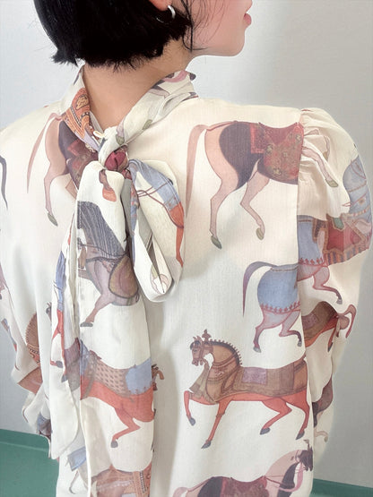 horse pattern bow tie blouse