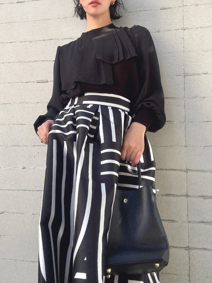 sleeve chiffon back zip knit