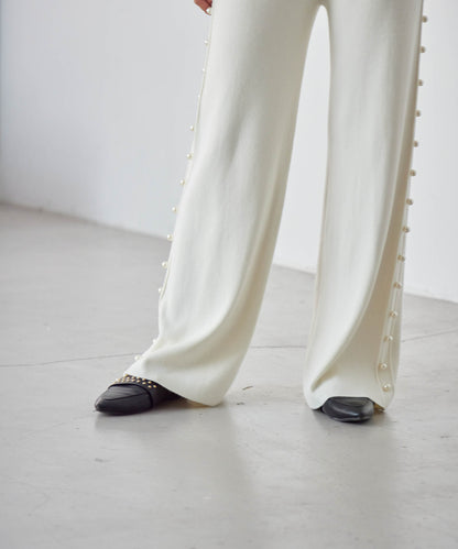 knit pants with side pearls