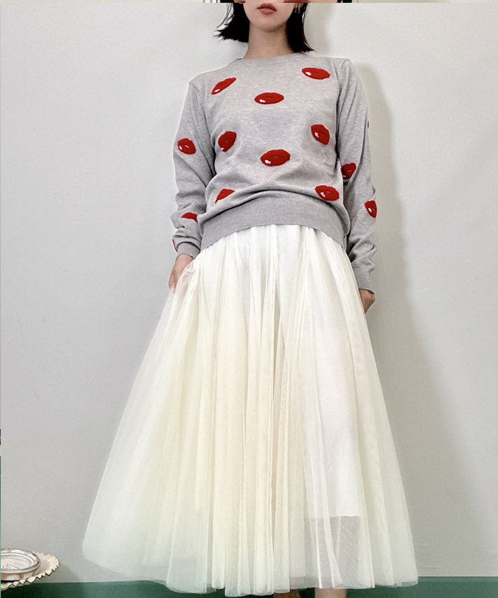 three dimensional lips knit