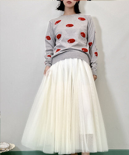 three dimensional lips knit