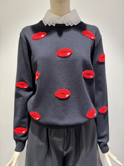 three dimensional lips knit