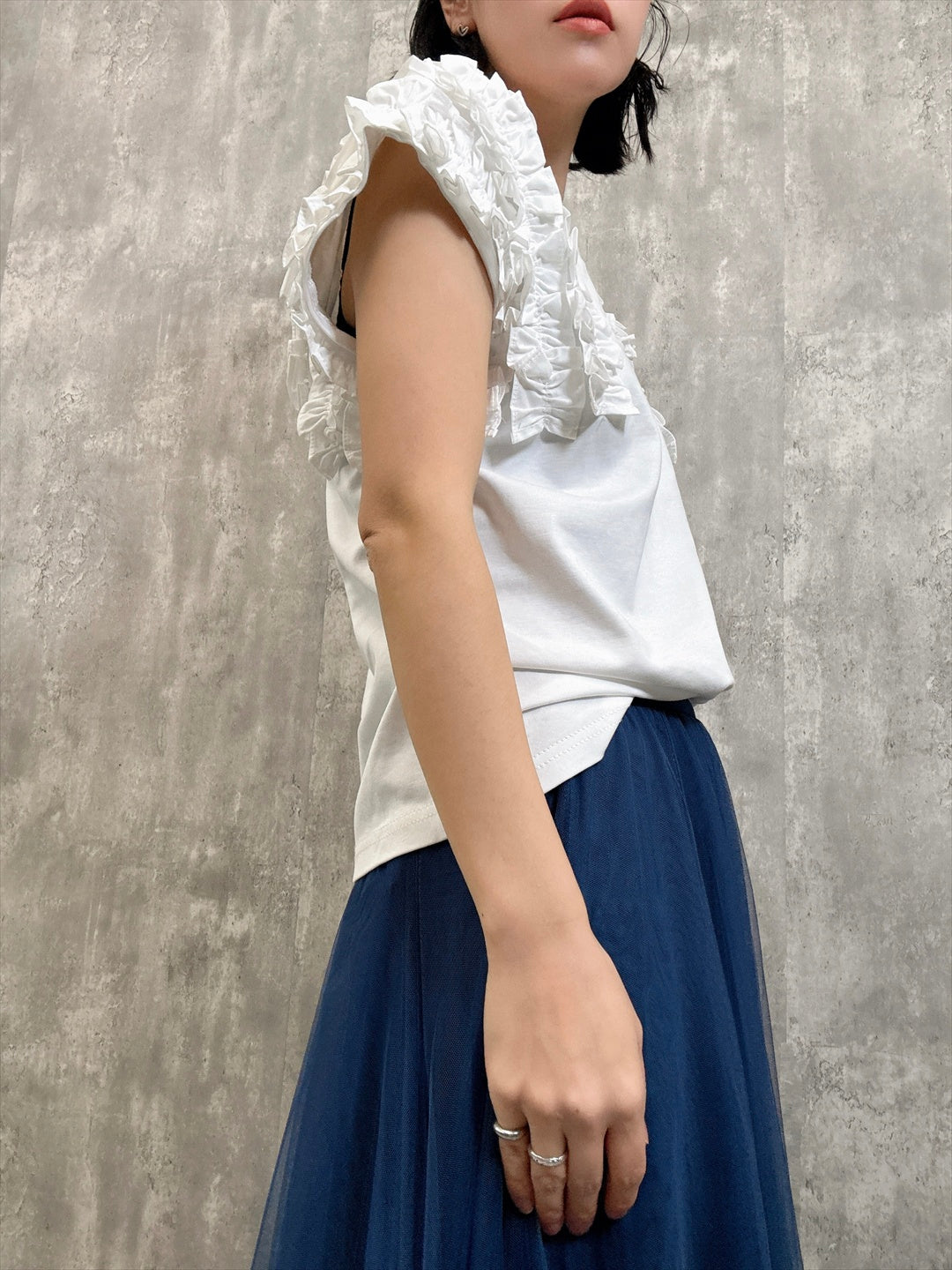 frills sleeve pullover