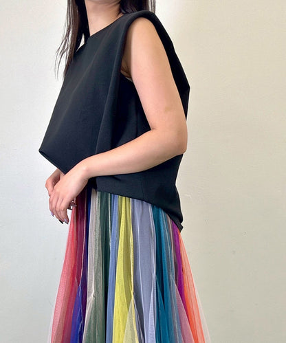 crew neck sleeveless cut and sew (with shoulder pads)