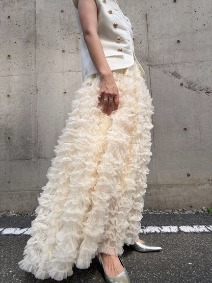 tulle voluminous skirt