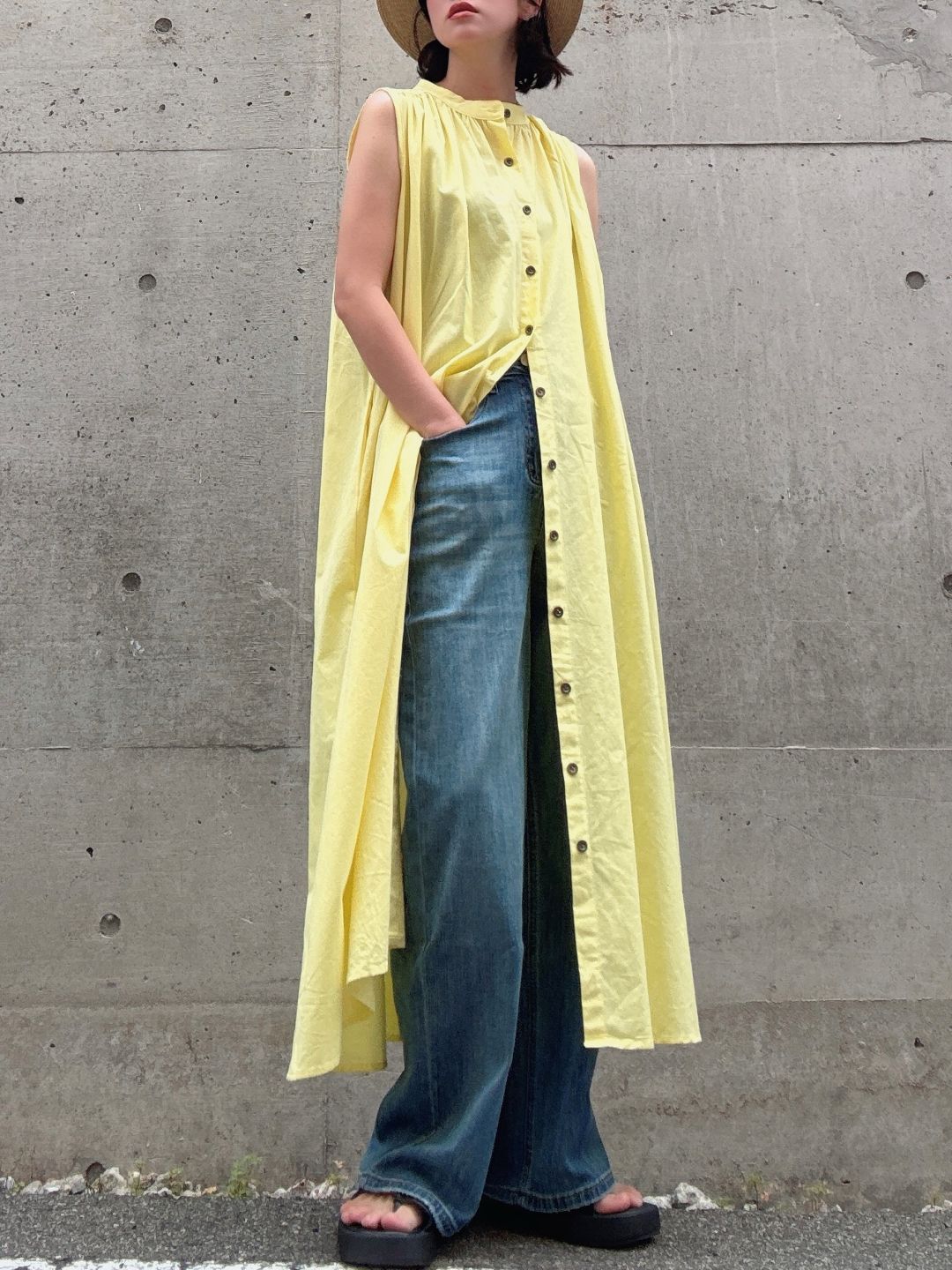 colorful color sleeveless onepiece