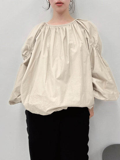 volume long sleeve blouse