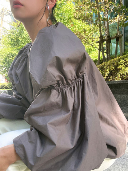 volume long sleeve blouse