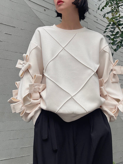 3D ribbon line art pullover