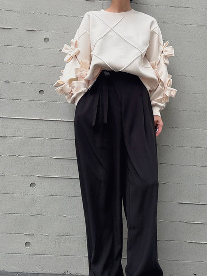 3D ribbon line art pullover