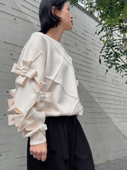 3D ribbon line art pullover