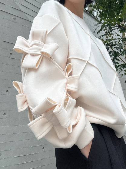 3D ribbon line art pullover