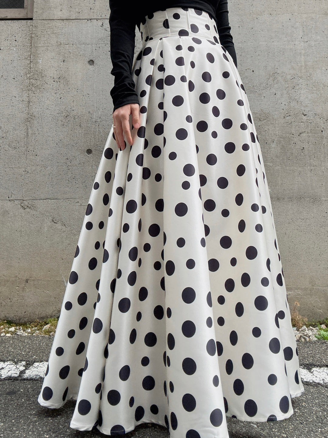 shoulder ribbon one-shoulder tops & polka dot pattern flare skirt setup