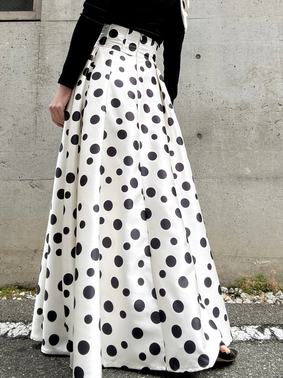 shoulder ribbon one-shoulder tops & polka dot pattern flare skirt setup