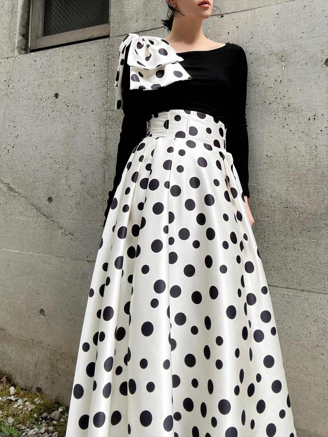 shoulder ribbon one-shoulder tops & polka dot pattern flare skirt setup