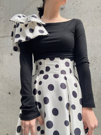 shoulder ribbon one-shoulder tops & polka dot pattern flare skirt setup