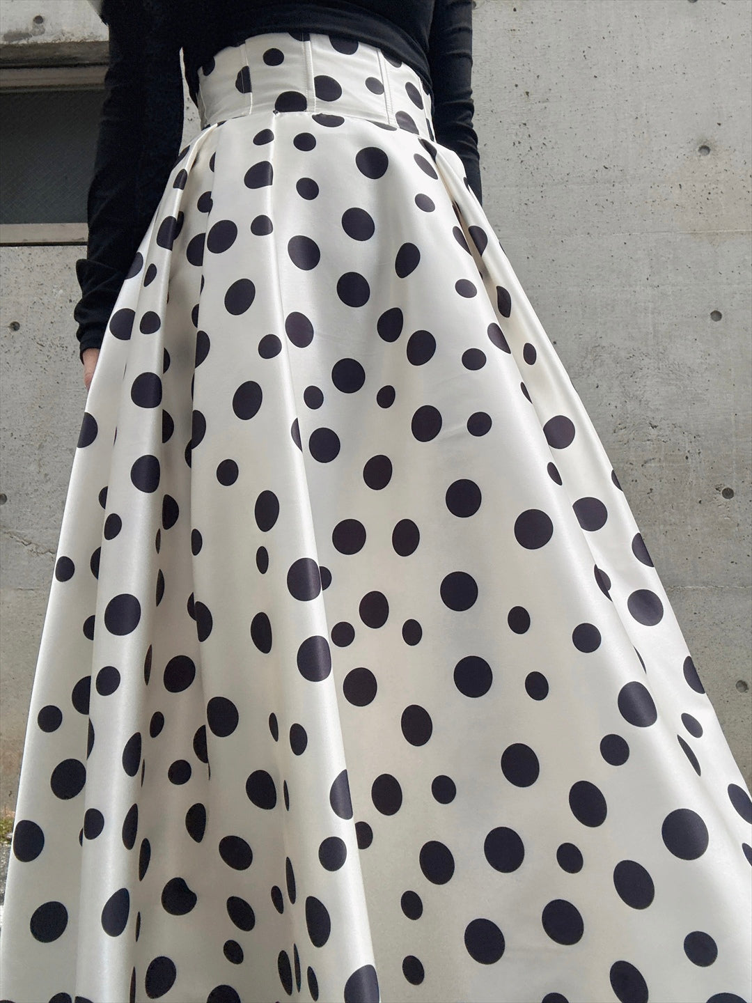 shoulder ribbon one-shoulder tops & polka dot pattern flare skirt setup