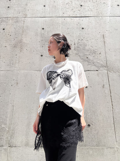 ribbon motif Tshirt