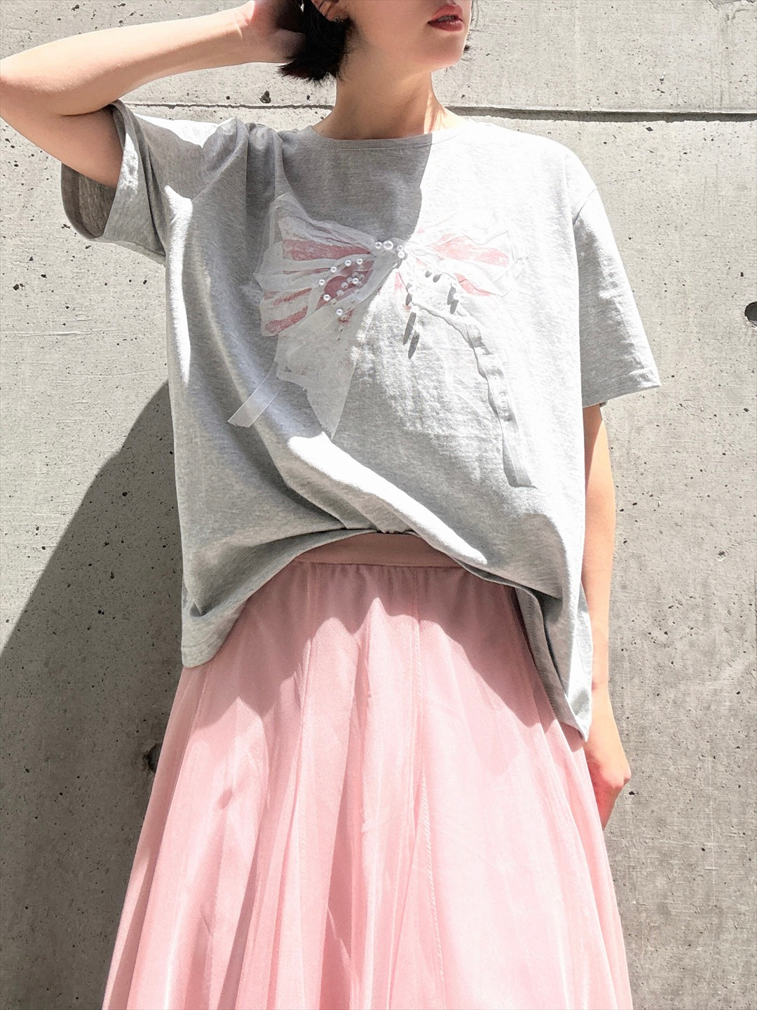 ribbon motif Tshirt