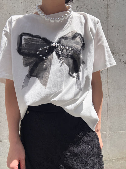 ribbon motif Tshirt