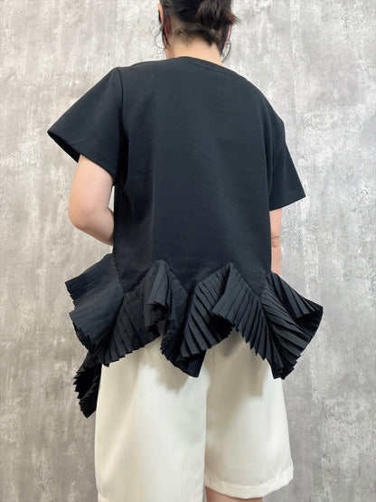asymmetry frill cat and saw