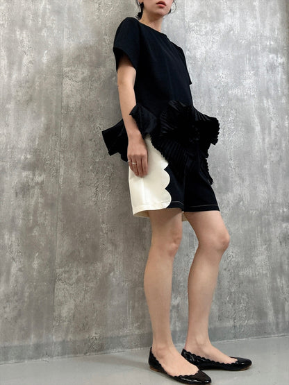 asymmetry frill cat and saw