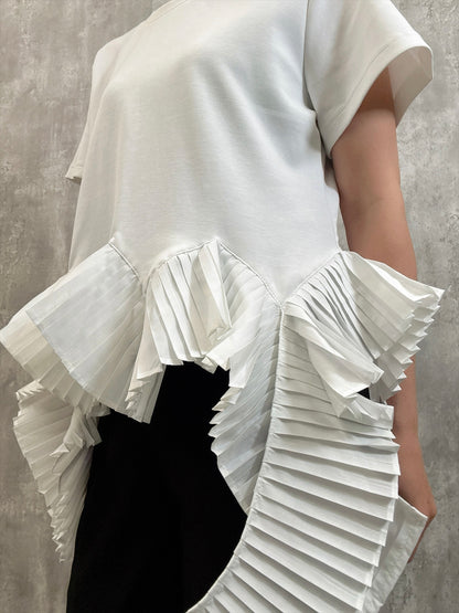 asymmetry frill cat and saw