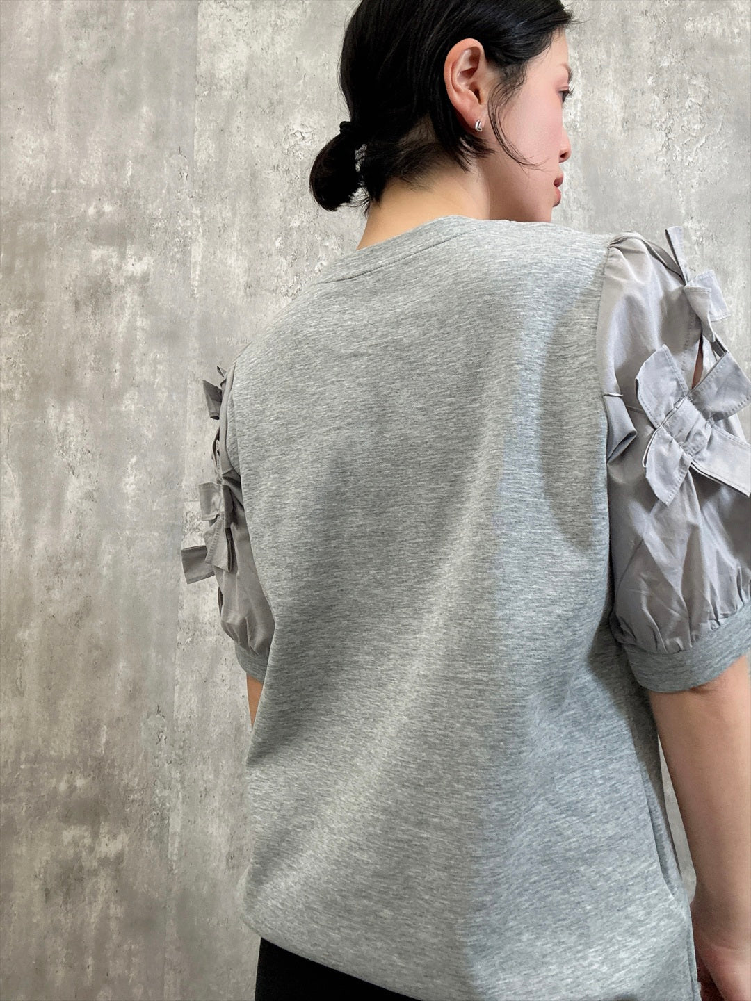 ribbon sleeve pullover