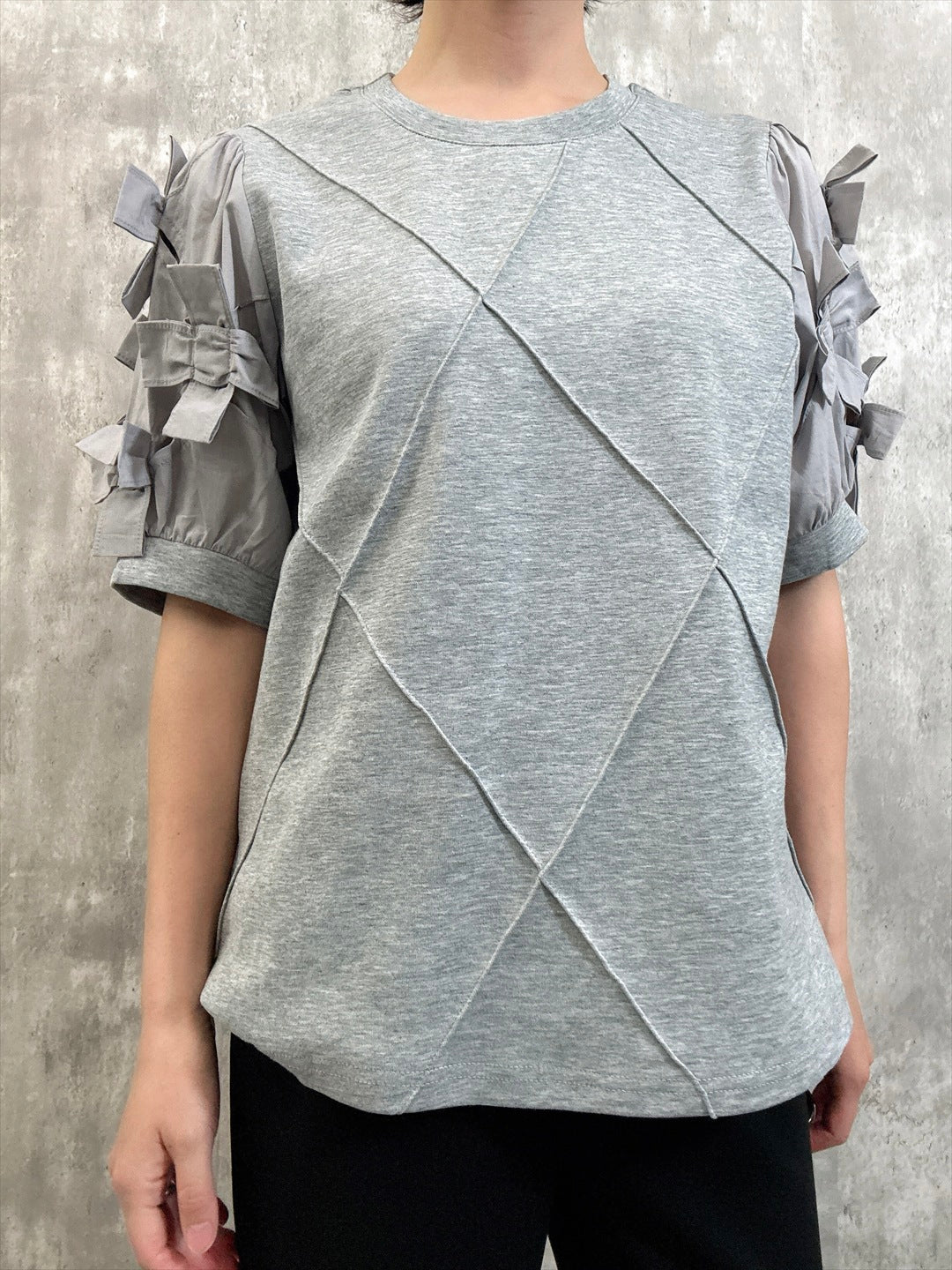 ribbon sleeve pullover