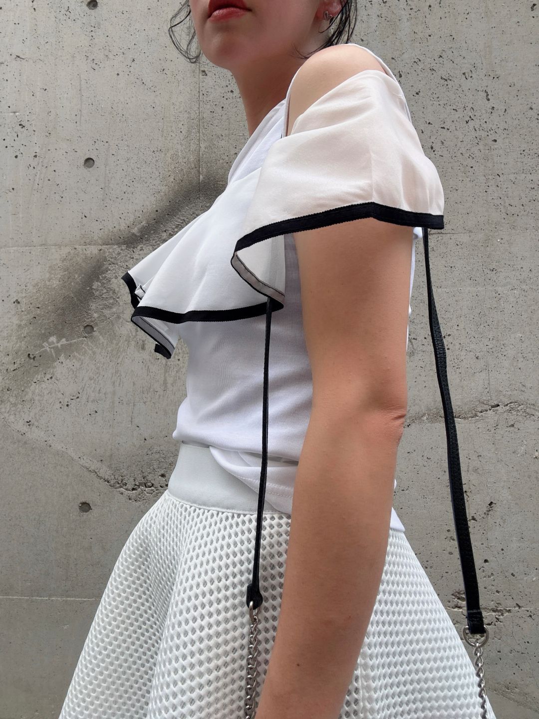 piping frill pullover