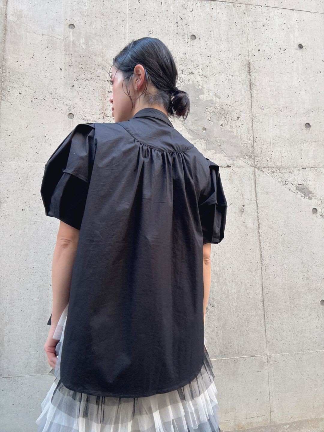front　pintuck　volume　sleeve　blouse