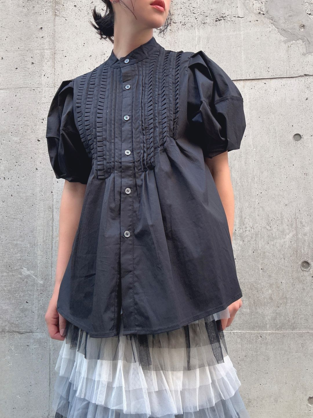 front　pintuck　volume　sleeve　blouse